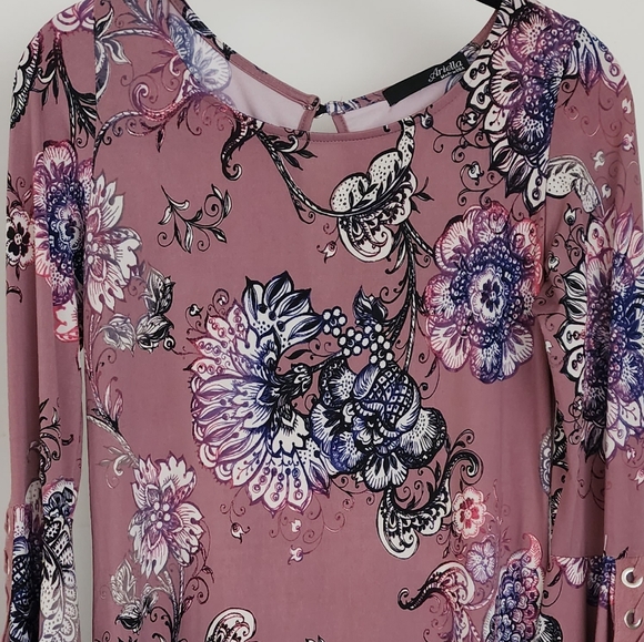 Retro Mini Dress with Bell Sleeves - Picture 2 of 2